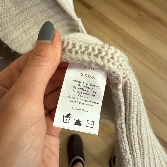 Understated Leather Rodeo Robe - Picture 3 of 7